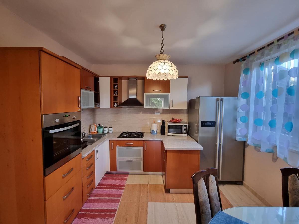 Apartment Grbac Barbat na Rabu Exteriör bild