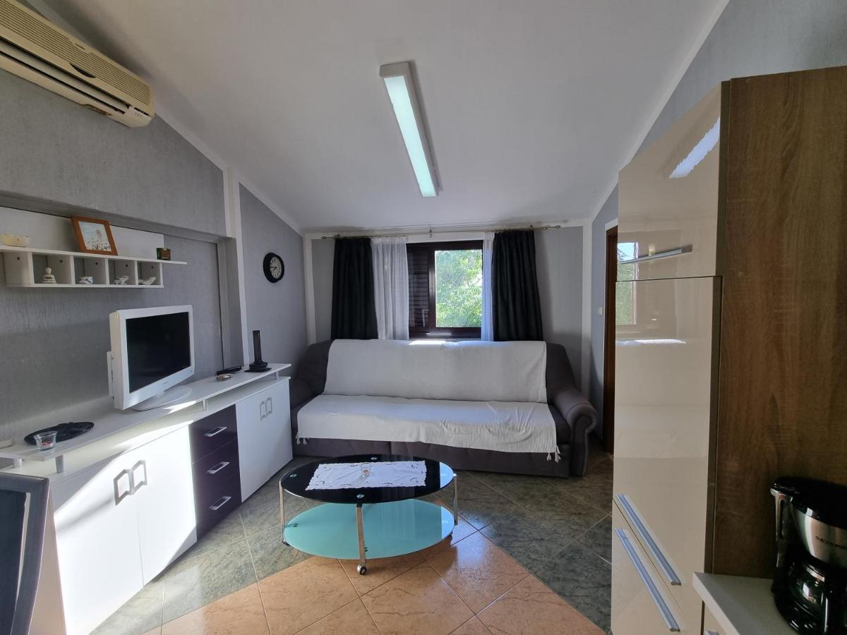 Apartment Grbac Barbat na Rabu Exteriör bild