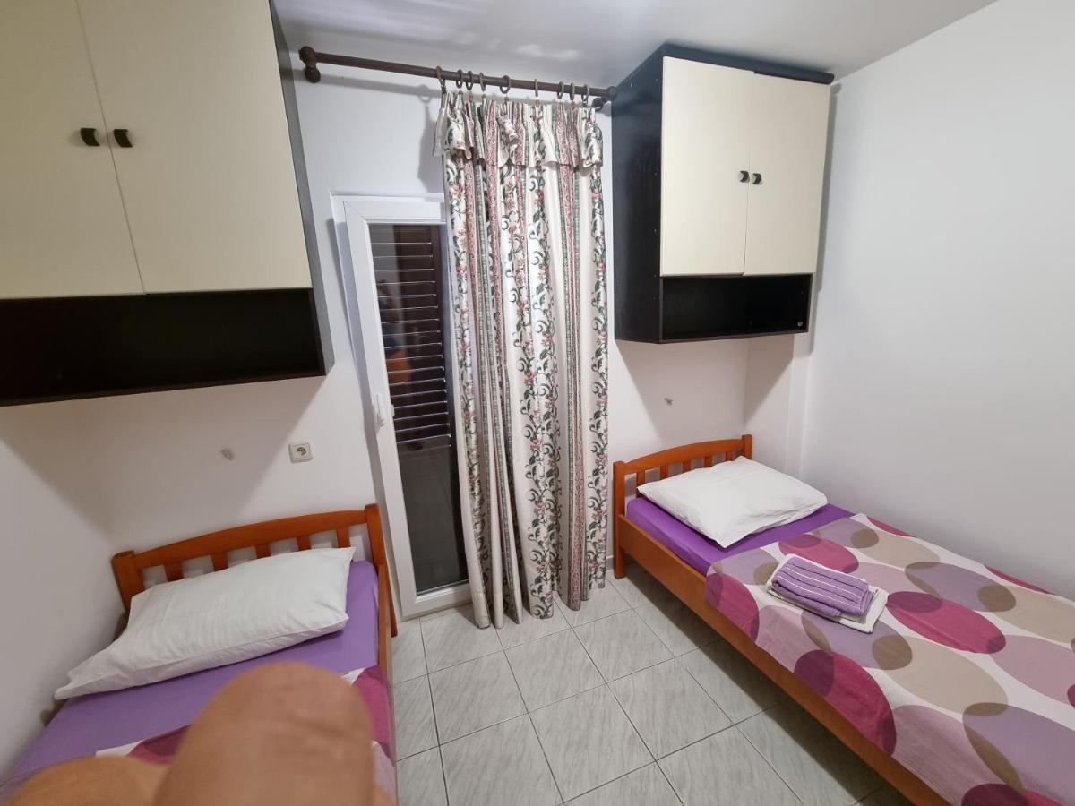 Apartment Grbac Barbat na Rabu Exteriör bild